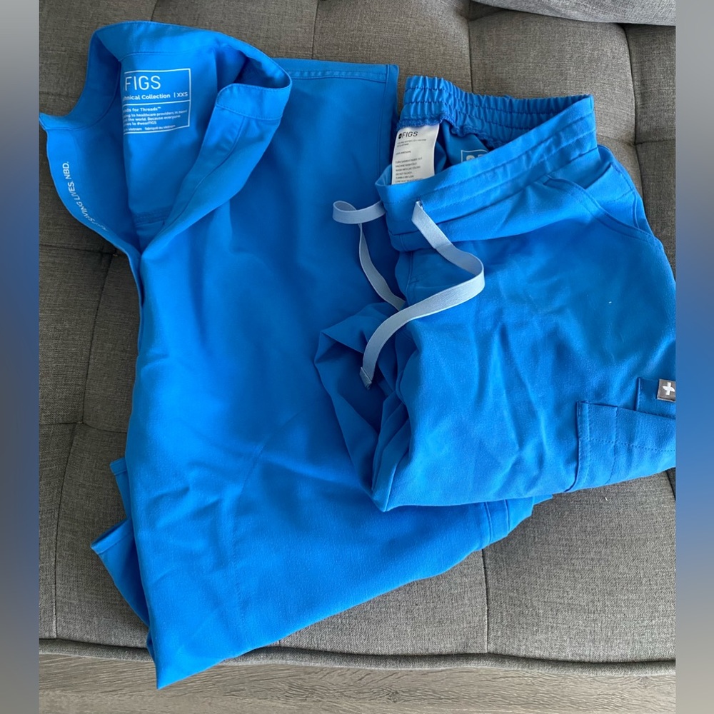 Scrub set - Rafaela top and yola skinny pant